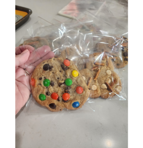 Mobile caterer cookies High Desert CA.